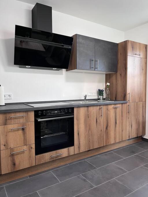 Modern Und Rustikal Mit Kamin Ferienwohnung Kohlert Bad Berleburg Buitenkant foto